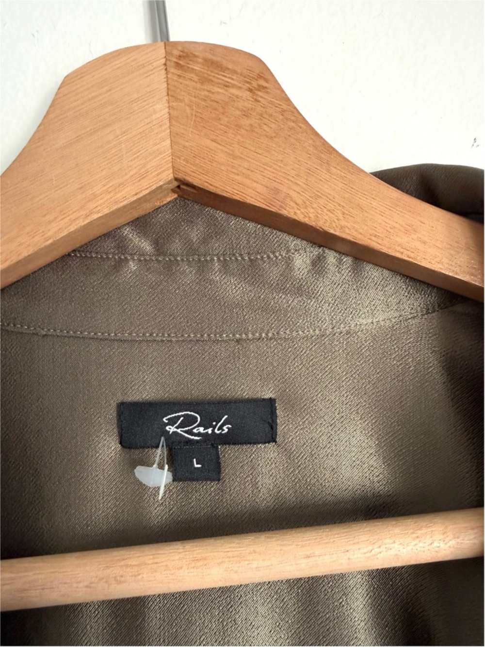 NEW RAILS Nissa Collared Pullover Top In Olive Green - Picture 6 of 7
